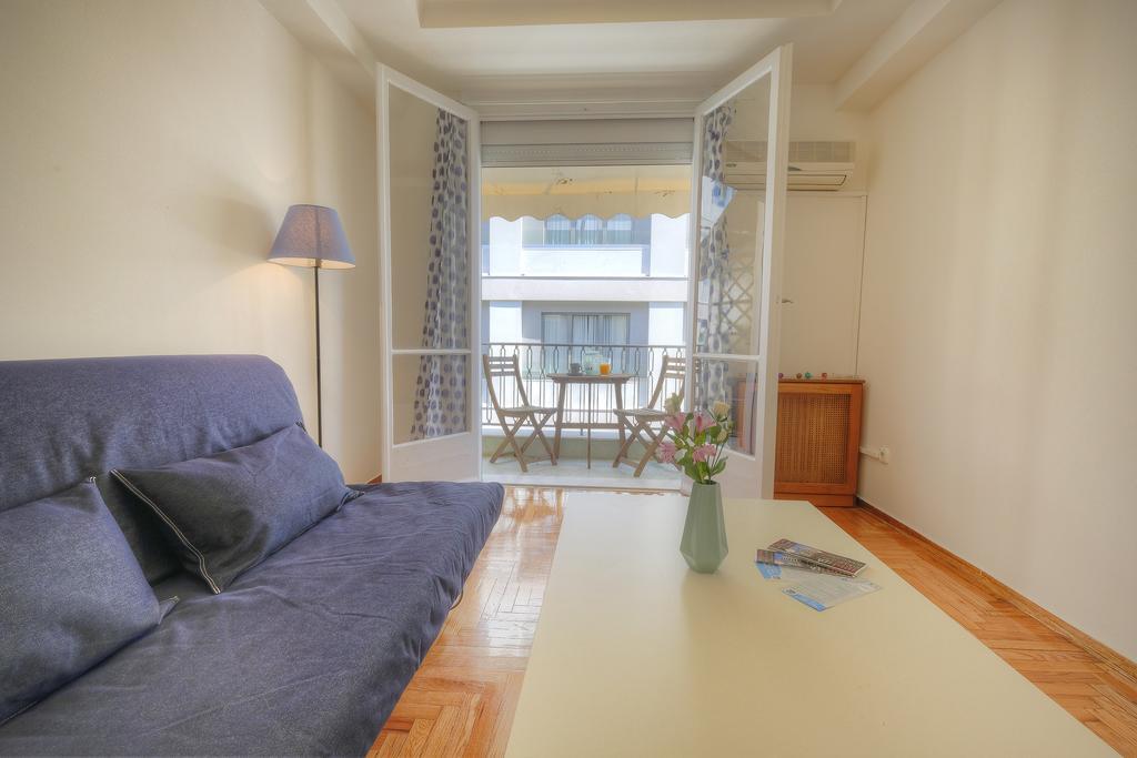 Syntagma cozy apartment Atene Esterno foto