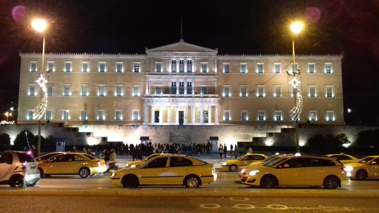 Syntagma cozy apartment Atene Esterno foto
